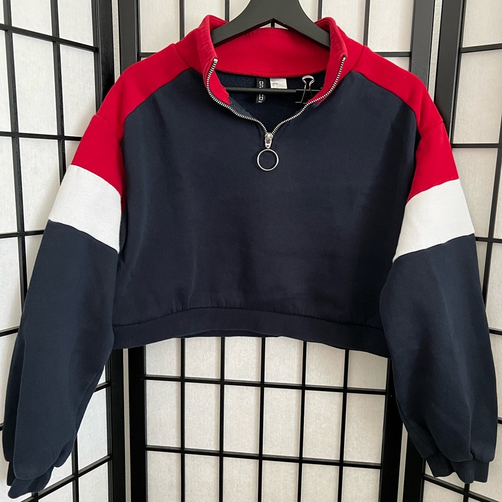 5 for $20 H&M crop sweat shirt